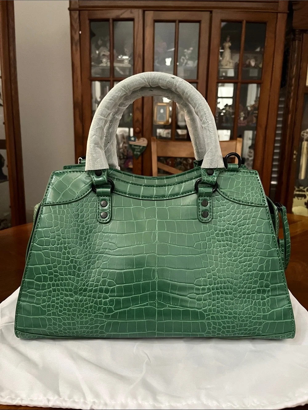 Green Croc-Embossed City Bag with Matching Crossbody Strap!